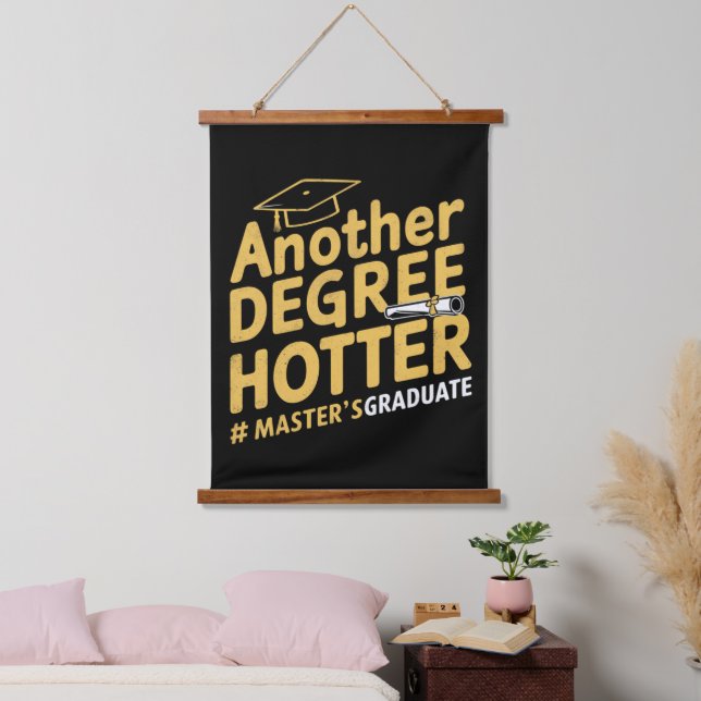 Ein weiterer Grad Hotter Master's Degree Abschluss Wandteppich Mit Holzrahmen (Schlafzimmer)