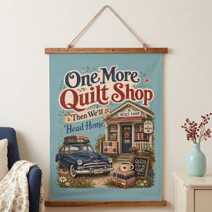 Ein weiterer Quilt-Shop im vintage Cottage-Szenari Wandteppich Mit Holzrahmen