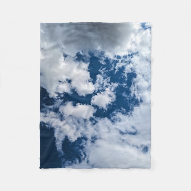 Ein Wirbel in den Wolken Fleecedecke (Vorderseite)