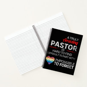 Ein wirklich phantastischer Pastor ist schwer zu f Notizbuch
