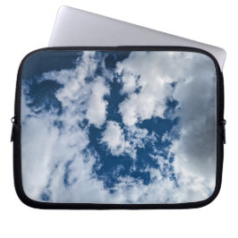 Ein Wolkenwirbel Laptopschutzhülle