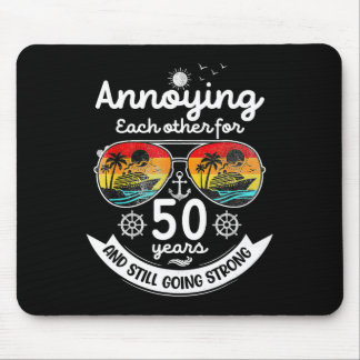Einander 50 Jahre lang auf die Nerven gehen 50. Ho Mousepad