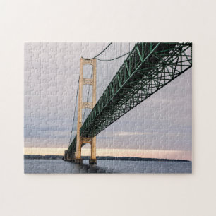 Eine Ansicht der Mackinac-Brücke vom Lake Michigan Puzzle