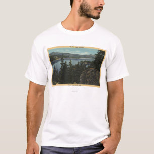 Eine Ansicht des Sees vom Schloss-Felsen T-Shirt