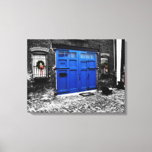eine blaue Tür-Leinwand Leinwanddruck