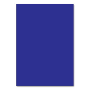 eine blaue Wand mit Uhr Tischnummer