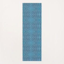 Eine blaue Yogamatte mit einem dezenten geometrisc