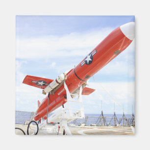 Eine BQM-74E Chukar-Drohne für den Start bereit Magnet