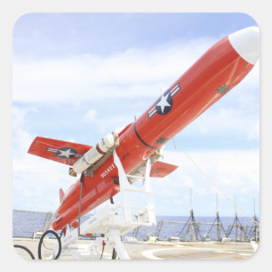 Eine BQM-74E Chukar-Drohne für den Start bereit Quadratischer Aufkleber