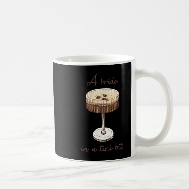 Eine Braut in einer winzig kleinen Braut Funny Mar Kaffeetasse (Rechts)