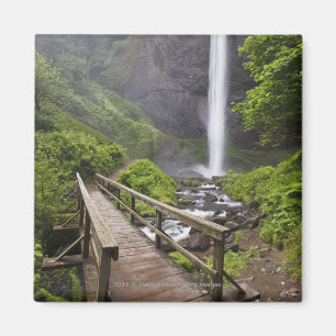 Eine Brücke in Columbia River und Latourell Fäll Magnet