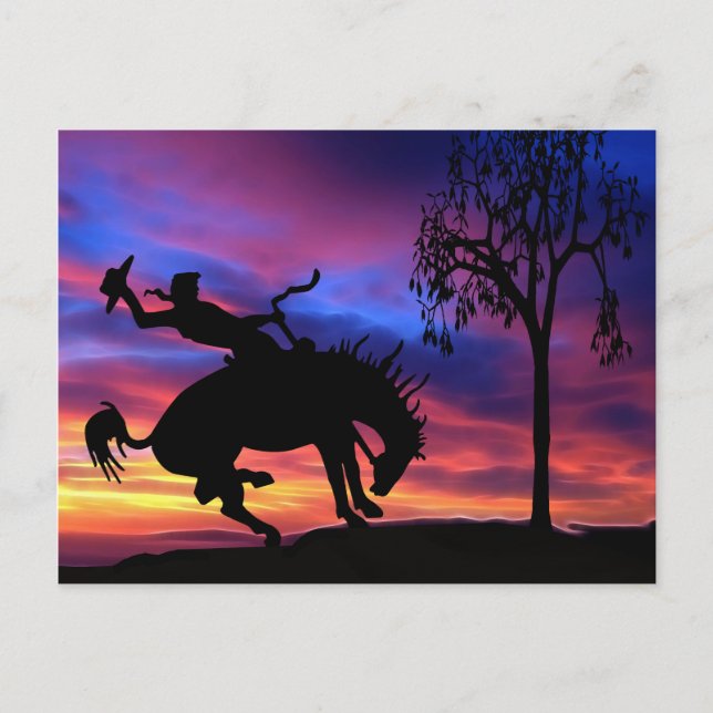 Eine Cowboy-Silhouette bei Sonnenuntergang Postkarte (Vorderseite)