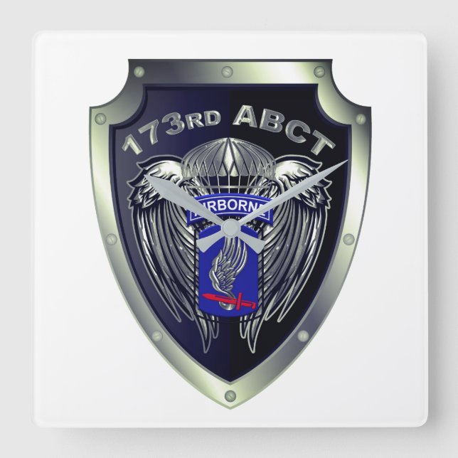 Eine der Im Flugzeug Brigade-Kampfteams der Art 17 Quadratische Wanduhr (Vorderseite)