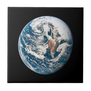 Eine Erde, die aus der Apollo 10 Raumsonde stammt. Fliese