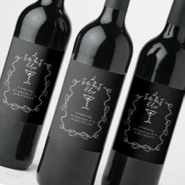 Eine etwas ältere, schwarze und weiße Geburtstagsp Weinetikett