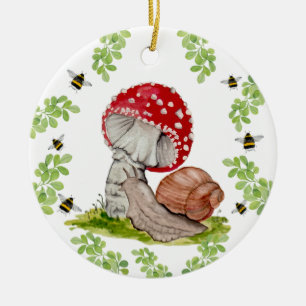 Eine farbenfrohe Waldfliege und eine Schnecke Keramik Ornament