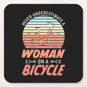 Eine Frau auf dem Fahrrad Rechteckiger Pappuntersetzer