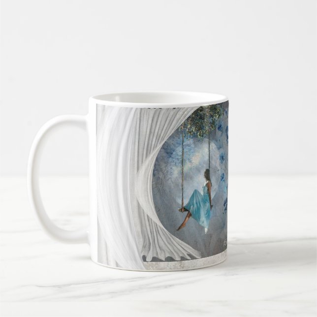 Eine Frau in blauem Kleid auf einer Schaukel Kaffeetasse (Links)