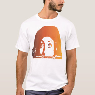 Eine Frau pinkelt ins Gesicht und guckt hinaus T-Shirt