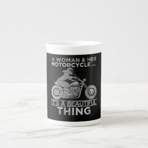 Eine Frau und ihr Motorrad Kunstgeschenk für Biker Prozellantasse