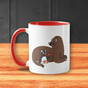 Eine freundliche Robbe und ein Pinguin-Cartoon Tasse