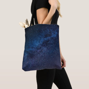Eine Galaxie der Sterne in der Nacht Niedlich
