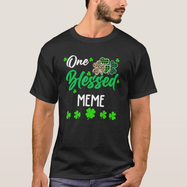 Eine gesegnete Meme Clover St Patrick's Day Irish T-Shirt (Vorderseite)