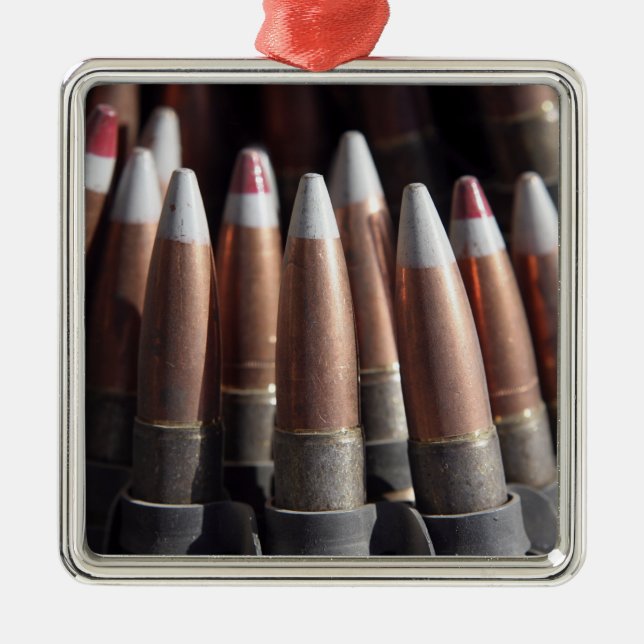 Eine gleichmäßige Mischung von vier Ballrunden zu  Silbernes Ornament (Vorne)