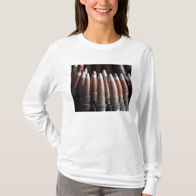 Eine gleichmäßige Mischung von vier Ballrunden zu  T-Shirt (Vorderseite)