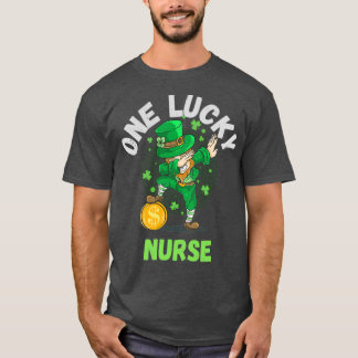 eine glückliche Krankenschwester T-Shirt