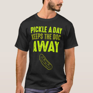 Eine Gurke am Tag hält den Arzt fern  Gurke T-Shirt