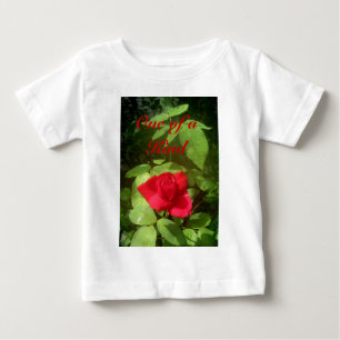 Eine gütige Rote Rose Baby T-shirt