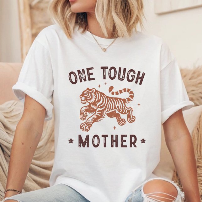 Eine harte Mutter T-Shirt (Von Creator hochgeladen)