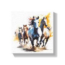 Eine Herde wilder Pferde, die durch eine Wiese lau