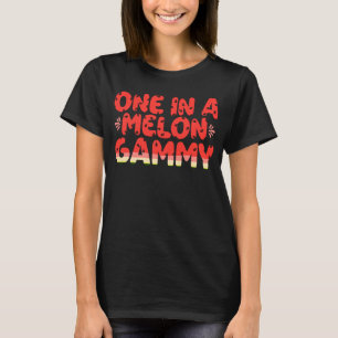 Eine in einem Melon Gammy Watermelon Oma T-Shirt