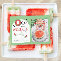 Eine in einem Melon kids zum ersten Geburtstag