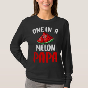 Eine in einem Melon Papa Watermelon Familie Matchi T-Shirt