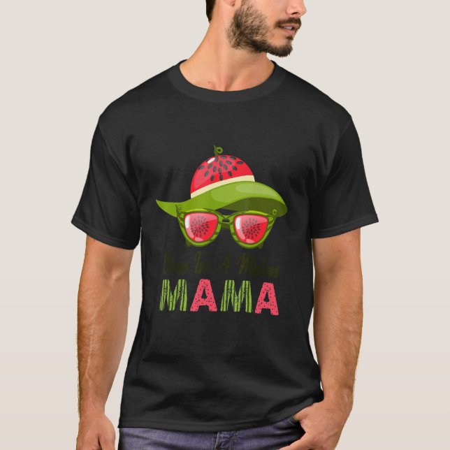 Eine in einer Melon Mama Sonnenbrille Watermelon S T-Shirt (Vorderseite)