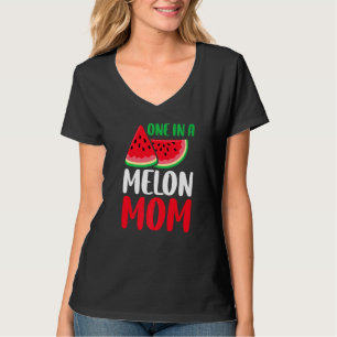 Eine in einer Melon-Mama Wassermelone Familienführ T-Shirt