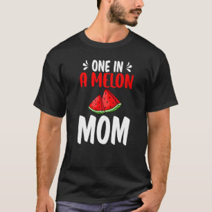Eine in einer Melon-Mama Watermelon Geburtstagsfam T-Shirt