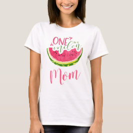 Eine in einer Melon-Mama Watermelon Shirt für Frau