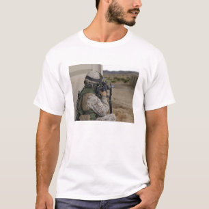 Eine Infanterie kundschaften T-Shirt