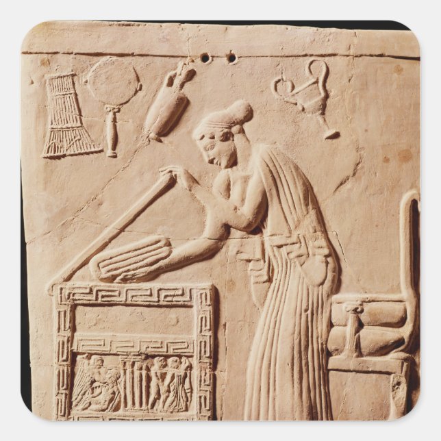 Eine junge Frau, die sich in einem Quadratischer Aufkleber (Vorderseite)