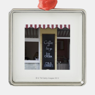 eine Kaffeestube mit einem Kaffee, zum zu gehen Ornament Aus Metall