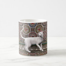 Eine Katze auf dem Mosaik-Kaffeebecher Kaffeetasse