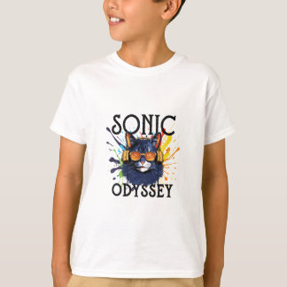 eine Katze, die auf Kopfhörern Musik hört T-Shirt