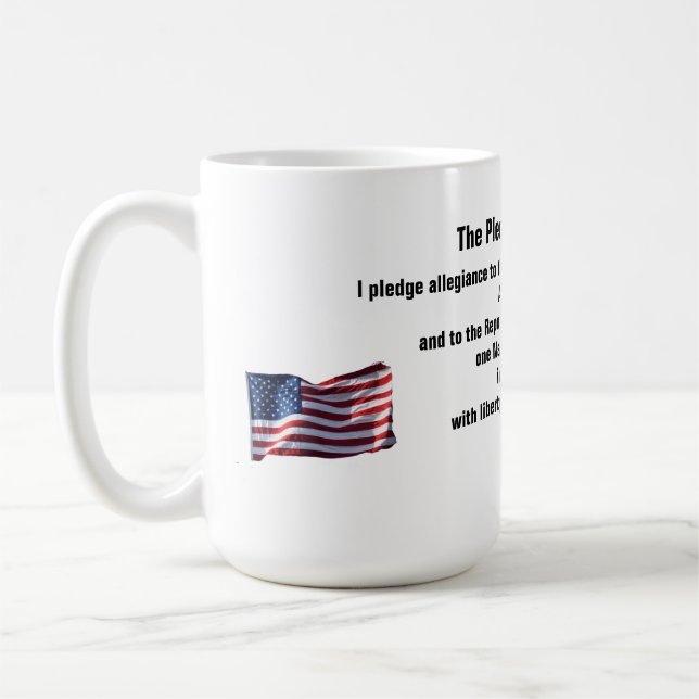 Eine klassische Tasse mit den U.S. Rechtsschein. (Links)