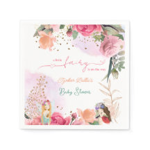 Eine kleine Fee ist auf dem Weg zur Kinderdusche.