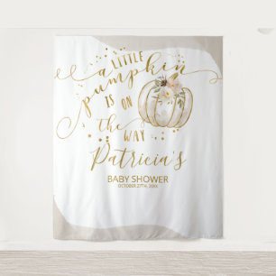 Eine kleine Kürbis-Babydusche im Hintergrund Wandteppich