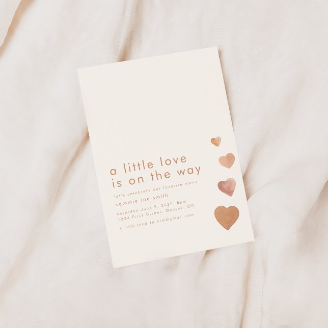 Eine kleine Liebe ist auf dem Weg Heart Baby Dusch Einladung (Von Creator hochgeladen)